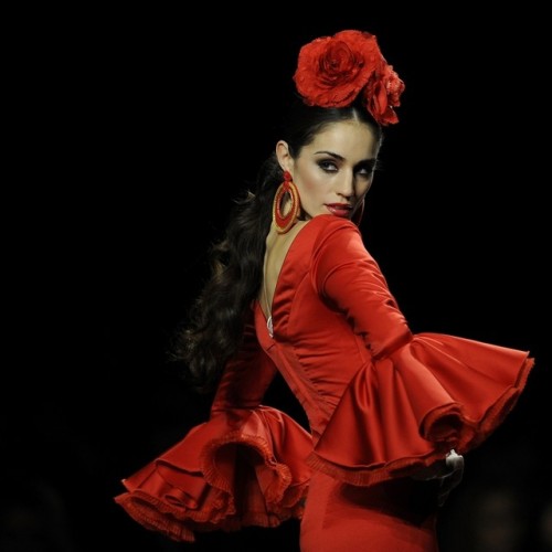 Women in red!