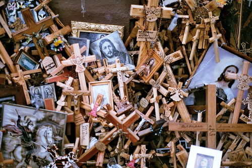 becknism:  Hill of crosses, LithuaniaAvril 2018