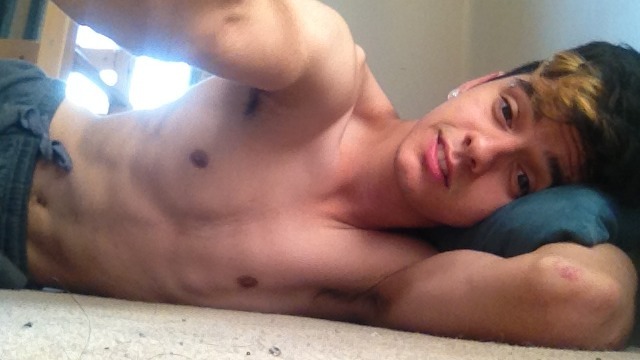 🐧 You Must Be Gay+ To View This Blog*