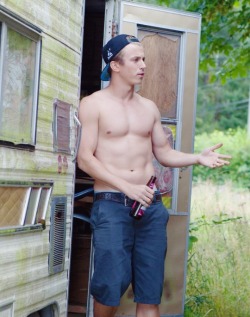 newnakedmalecelebs:  Kenny Wormald is so