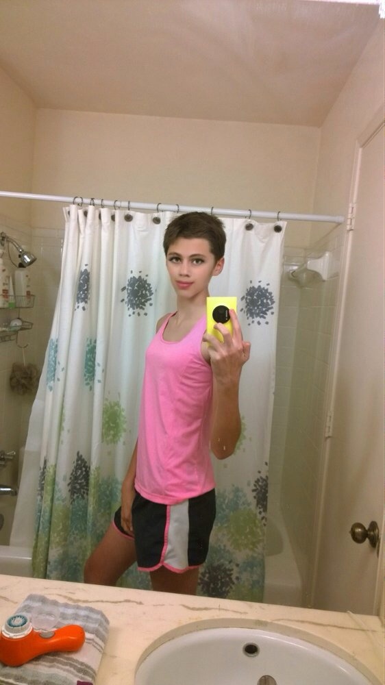 portablebagel:  I probably should stop putting on makeup before running, but it’s