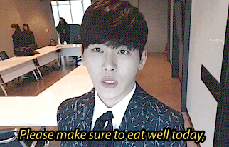 star-hoya:  The bliss inspirits must feel to be on a ‘video call’ with Lee Howon. ^^
