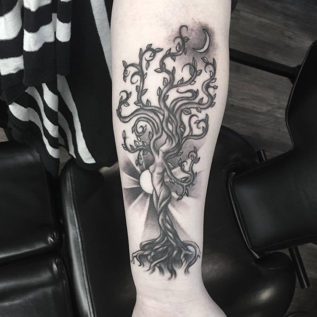 22 Unique Tree of Life Tattoos and Their Meaning  Moms Got the Stuff
