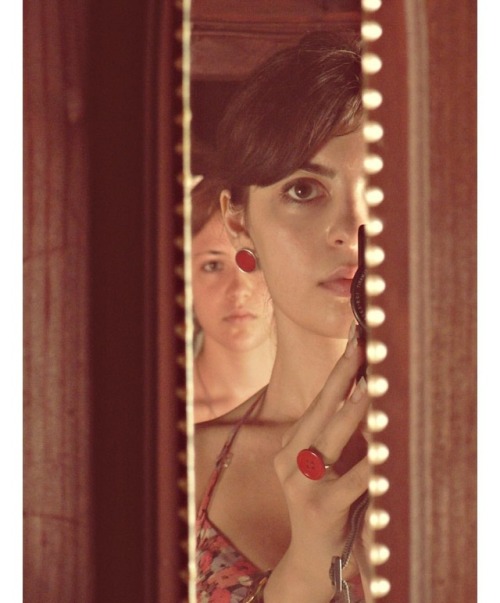 #mirror #portrait #rouge #lumix #selfportrait #portraitphotography #reflection #ayna #yansıma very #