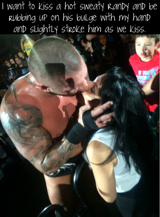 wrestlingssexconfessions:    I want to kiss a hot sweaty Randy and be rubbing up