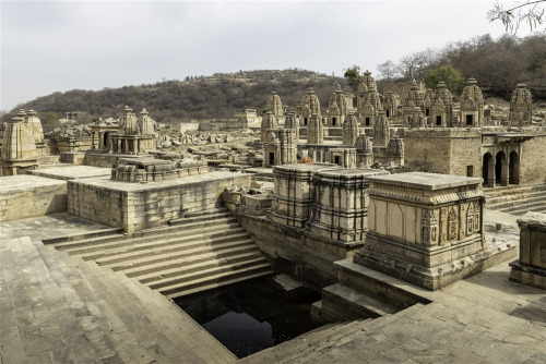 Bateshwar group of temples, Madhya Pradesh, photos by Kevin Standage, more at https://kevinstandagep