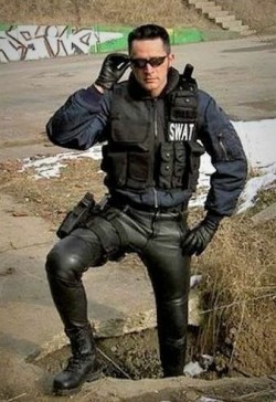 maledollmaker: Damn Is he (it) hackable? Because it doesn’t get any better than a SWAT unit under your control protecting you all the time!