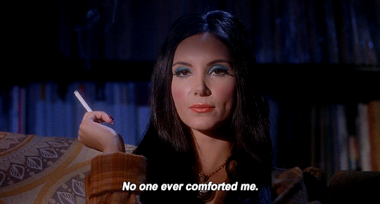 horroredits: No one. The Love Witch (2016) dir. Anna Biller 