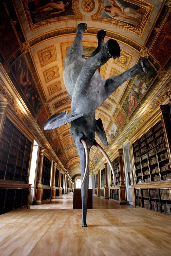 aishlingbrown:  il-faut-etre-culte:  Würsa by Daniel Firman (2008) The artist evokes