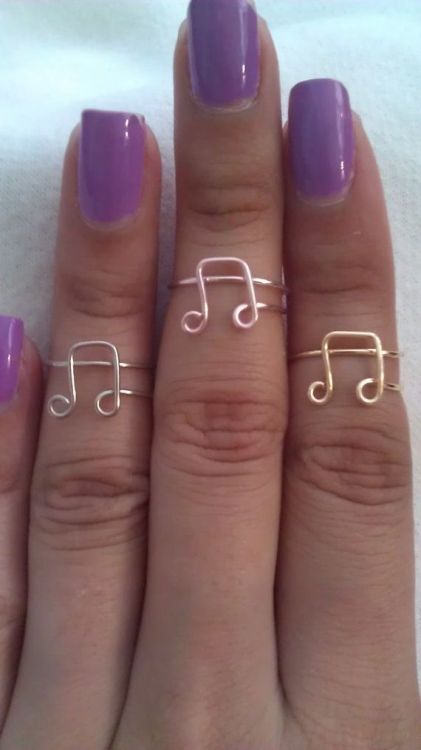 BUY or DIY Musical Note or Treble Clef Wire Rings.I post a lot of DIY wire jewelry, and when I saw t