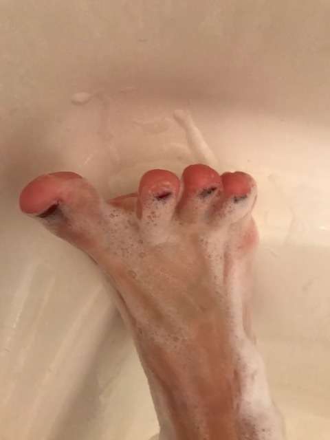 footgoddessxoxo: I’m all clean.. and ready to get dirty again