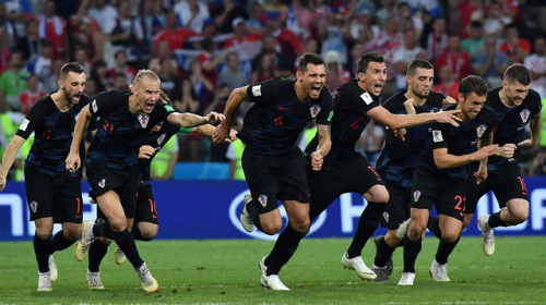 CROACIA DEJÓ AFUERA AL ANFITRIÓN. Venció  a Rusia en cuartos de final por 4-3 en la definición por p