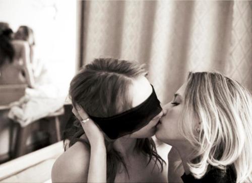 mesh1111s-naughty-slut-wife:  defiantdeviant:  A girls lips are always the softest.