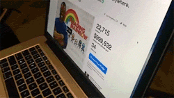 shaythevillain:  dynastylnoire:  adorableblackgiant:  thedisneykiid:  yahooentertainment:  Reading Rainbow Everywhere: LeVar Burton reacts to hitting ũ Million Kickstarter goal  childhood feels  NO NO NO NO NO NO NO. Thank youuu  we love you!!!!!  So
