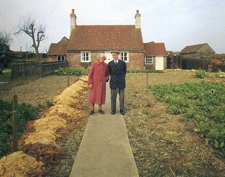 digbicks: Journalist Ken Griffiths took photos of his parents in their garden in