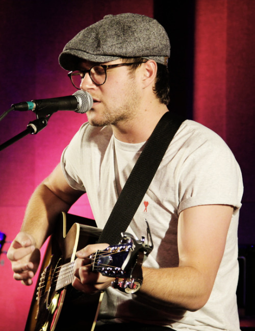 dailyniall:B96 Chicago - May 18th, 2017