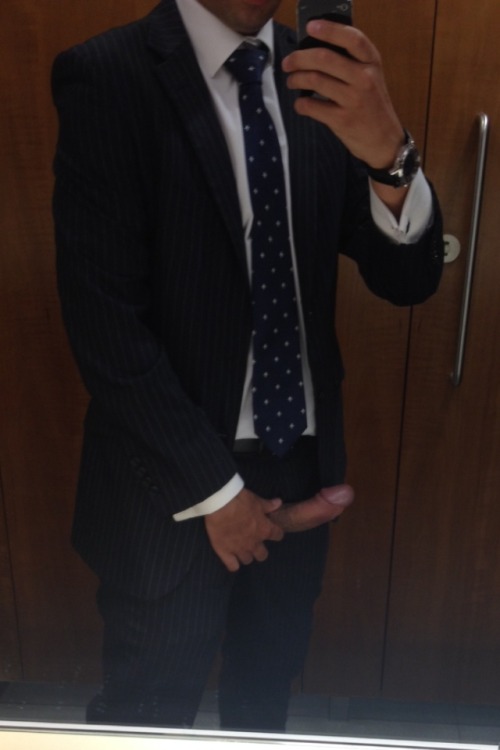 johnnybvlgari:  Johnny’s back from his holidays. Suit of the day. Enjoy it. JB 