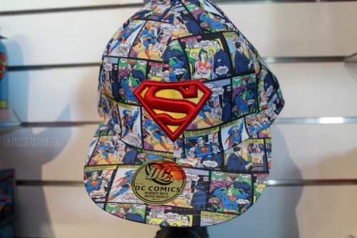 lilmisscolourful:this snapback is cool