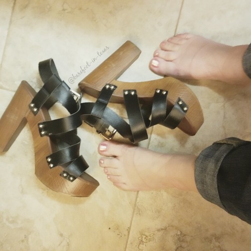 barefoot-in-texas: when you finally get to take them off …  how was your day?