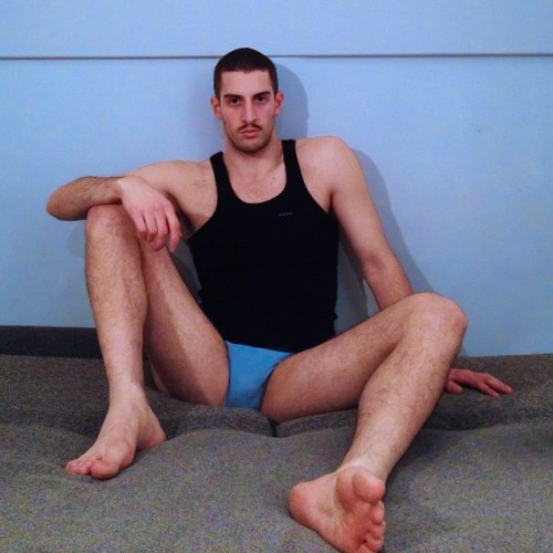 SHOW ME YOUR FEET