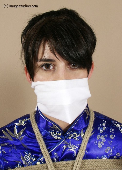 graybandanna:  Some really nice over the nose gags. They’re probably not that effective (unless there’s more gag underneath) but I think they look great. 