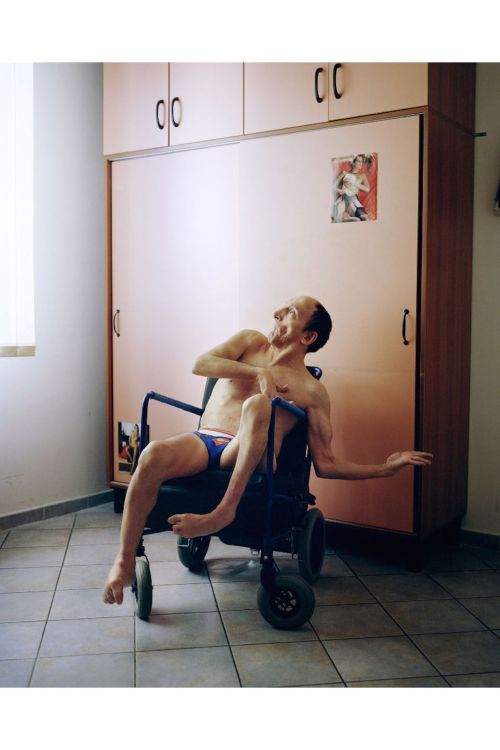 refinery29:  An Intimate Look At The Sex Lives Of People Living With Disabilities (NSFW) In his most recent series, Je t’aime moi aussi, photographer Olivier Fermariello resists societal stigma with every picture he takes. The gross misconceptions he’s