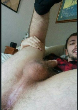 lowhung505:  sanfernando88:  Anyone need a hole to use?   FOLLOW LOWHUNG505 @ http:// lowhung505.tumblr.com Over 34,000 Followers!