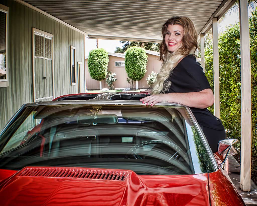 curvypinup:  Little red corvette 