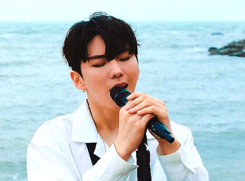 KIHYUNS OF ALL TIME (3/x)
 ↳ [몬채널][C] - Little Bit Of Love #kihyun#yoo kihyun#monsta x#mx7net#mx #personally i think every mbb has an mx cover theyre unreasonably emotionally dependent on and. this one is mine.  #literally something clicks in place in my brain every time i watch or listen to it.  #kihyuns voice in general just feels very safe to me but this cover... something about it man.... #mine: gif #mx.meg #kihyuntent#usermowah#heelyhoon#userthanxx#wabisarah#marekwan#hiszabina#cheytermelon#hirueblue