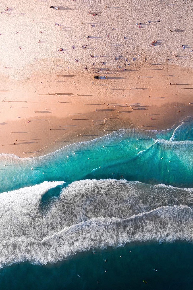 alecsgrg:  By: Gab Scanu 