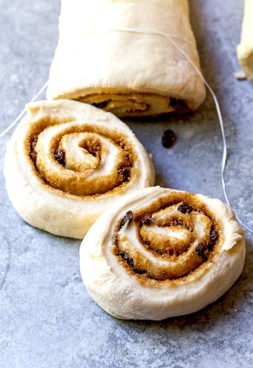 foodffs: Cinnamon RollsFollow for recipesIs this how you roll?