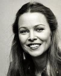wooooordsilike:  Michelle Phillips has always looked so naturally beautiful