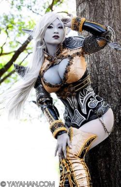 Hot Cosplay Girls