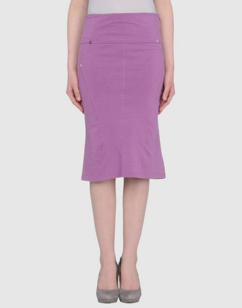 hipster-miniskirts:GATTINONI ¾ length skirts