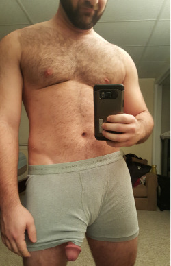 biversbear-free-gay-bear-porn:  More at  www.biversbear.com