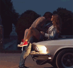 crazykissing:  sex / love / romance blog  watch the best romantic movies 