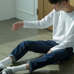 Unflavoredwaxedfloss20:  By Sweater15 Http://Ift.tt/1A80Zwa