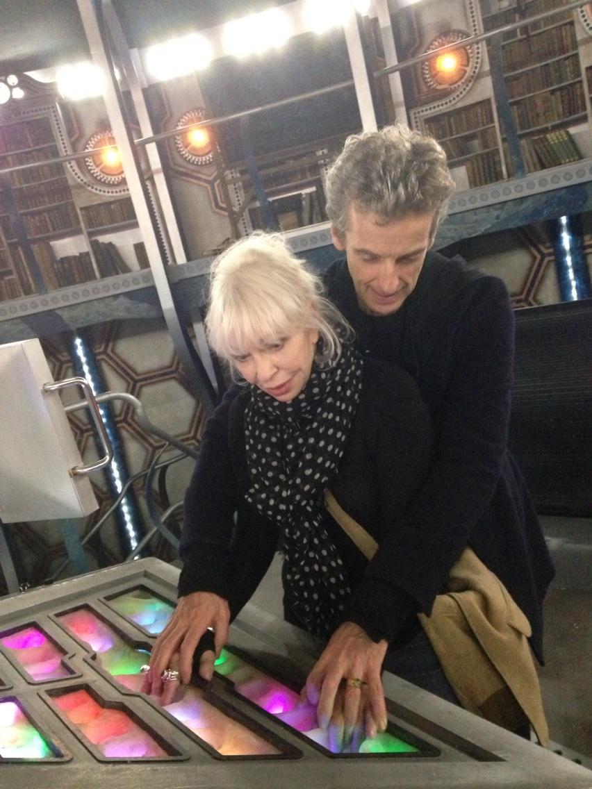 circular-time:  sedxctively-dedxctive:  Katy Manning and Peter Capaldi on the Doctor