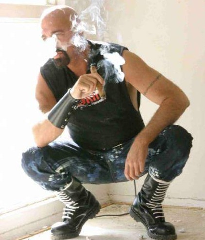 hardandtruecigarmen:  “HARD &amp; TRUE CIGAR MEN OF THE DAY!”    CLICK