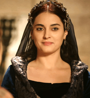 MC:Kosem – Halime’s Velvet Blue Gown & Golden Kaftan, 1x04