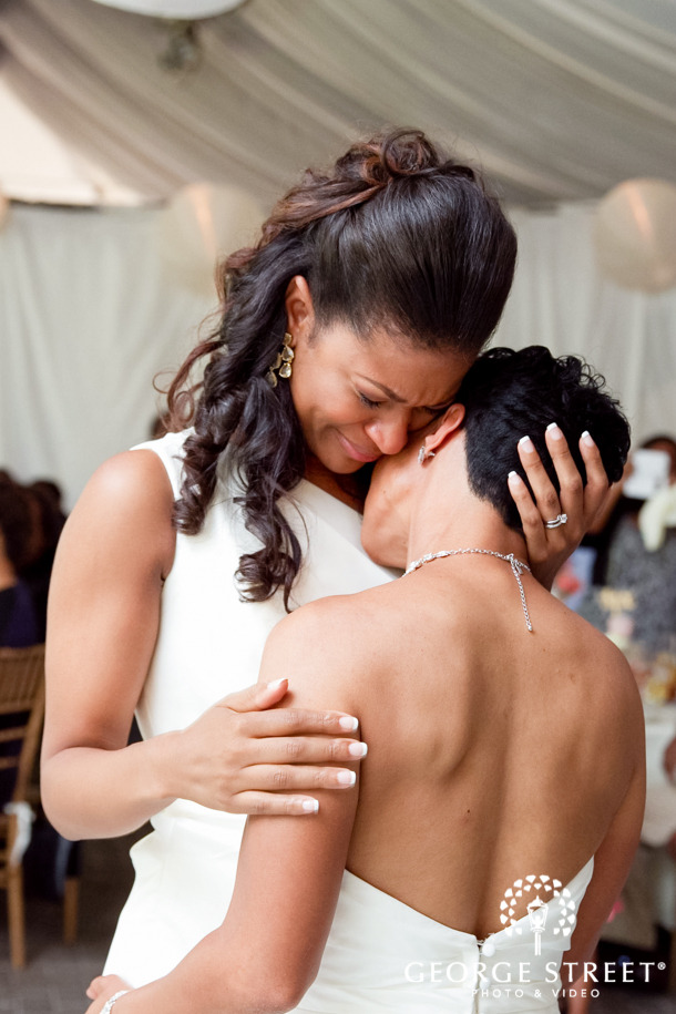 weddingsandlesbians:  http://www.georgestreetphoto.com
