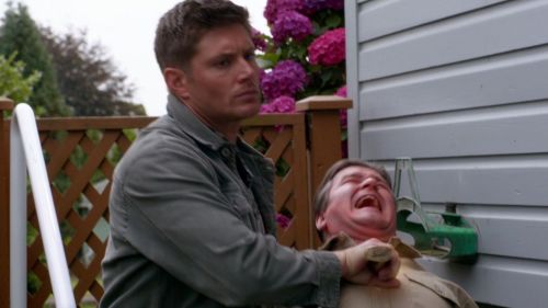 kvotheunkvothe: centurianking: laughing at how casual dean looks It looks like he’s judging so