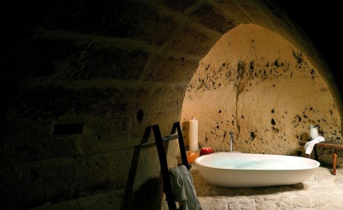 byronofrochdale:whimsical-nostalgia:Sextantio Albergo Diffuso Le Grotte Della CivitaI Sassi de Mater