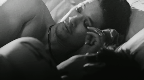 Magnus Bane And Alec Lightwood In Shadowhunters: 2x18 “awake, Arise, Or Be Forever Fallen”
