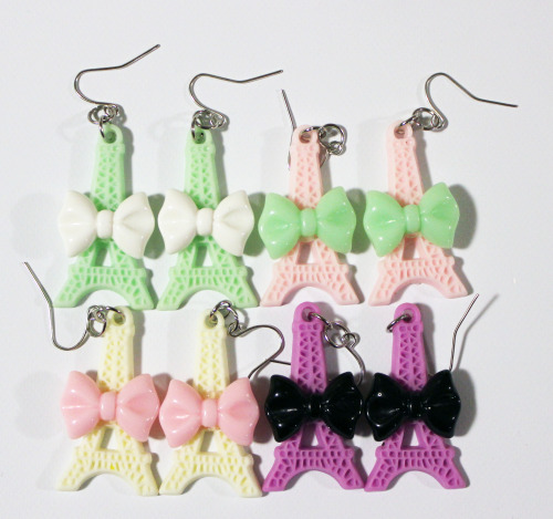 thecreepylittlegirl: Pastel Tour D’Eiffel Earrings