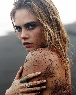 Cara Delevingne