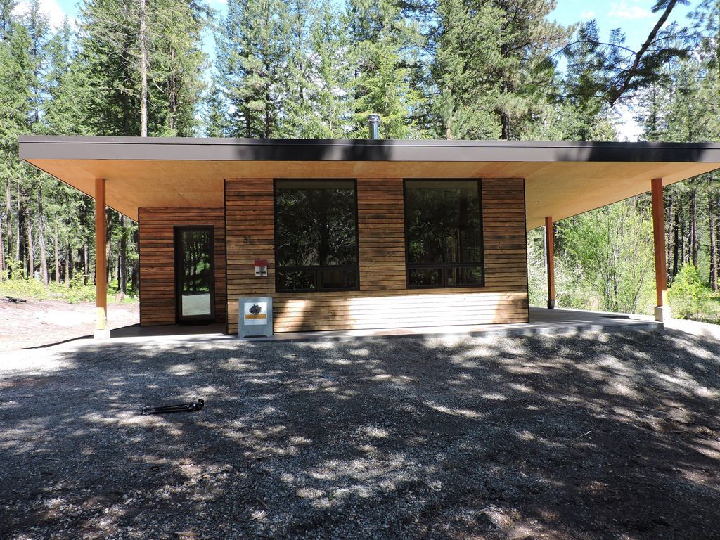 househunting: $398,000/2 br 1275 sq ft Winthrop, WA 