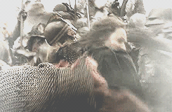 ughleni:  Here is Aragorn, son of Arathorn, chieftain of the Dúnedain of Arnor,