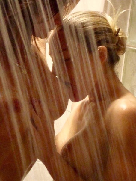 lezlover4ever:Oh Mommy I love your beautiful Tits 😍