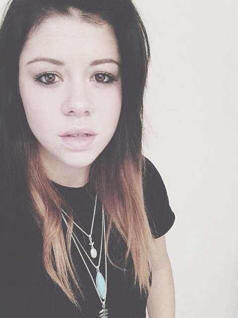 Porn photo cndyhearts:   tay jardine + ombre 